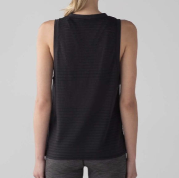 Lululemon Uncovered Muscle Tank - Picture 4 of 6